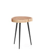 Beistelltisch Tanive aus massivem Akazienholz mit gebleichtem Finish und schwarzen Stahlbeinen Ø 35 cm von Kave Home – Produktbild 1