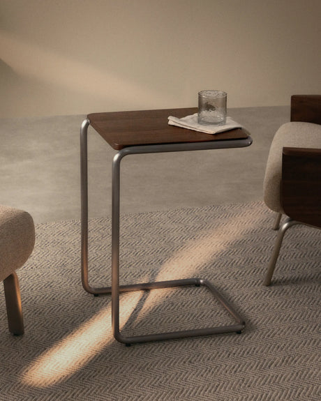 Beistelltisch Tarsel aus Nussbaumfurnier FSC 100% mit Gestell aus gebürstetem Edelstahl 42 x 60 cm von Kave Home – Produktbild 2