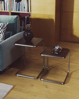Beistelltisch Tarsel aus Nussbaumfurnier mit Gestell aus gebürstetem Edelstahl 42 x 47 cm von Kave Home – Bild 9