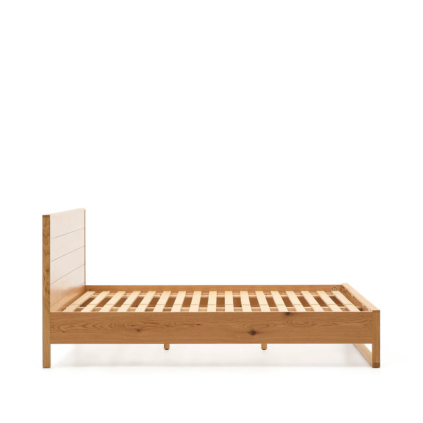 Bett Alguema aus Eichenfurnier mit naturfarbenem Finish für 180 x 200 cm grosse Matratze von Kave Home – Produktbild 13