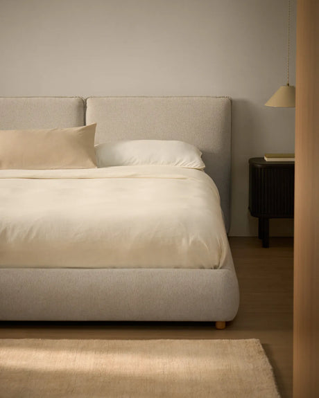 Bett Elerio mit Chenille für Matratzengröße 150 x 200 cm von Kave Home – Bild 3