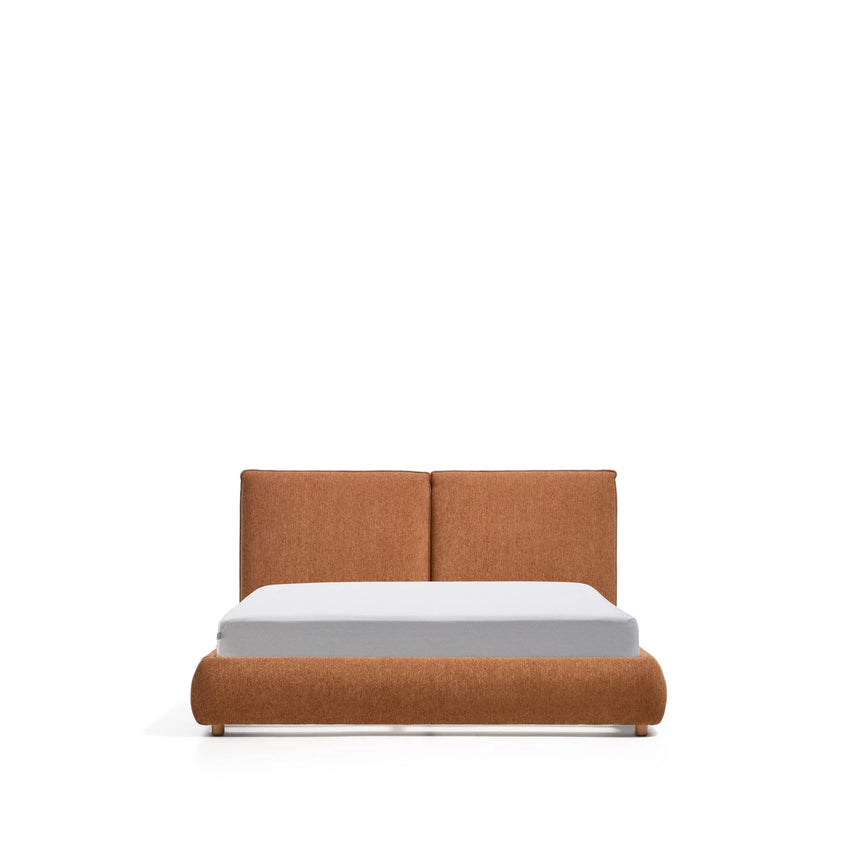 Bett Elerio mit kupferfarbener Chenille für Matratzengröße 150 x 200 cm von Kave Home – Bild 1