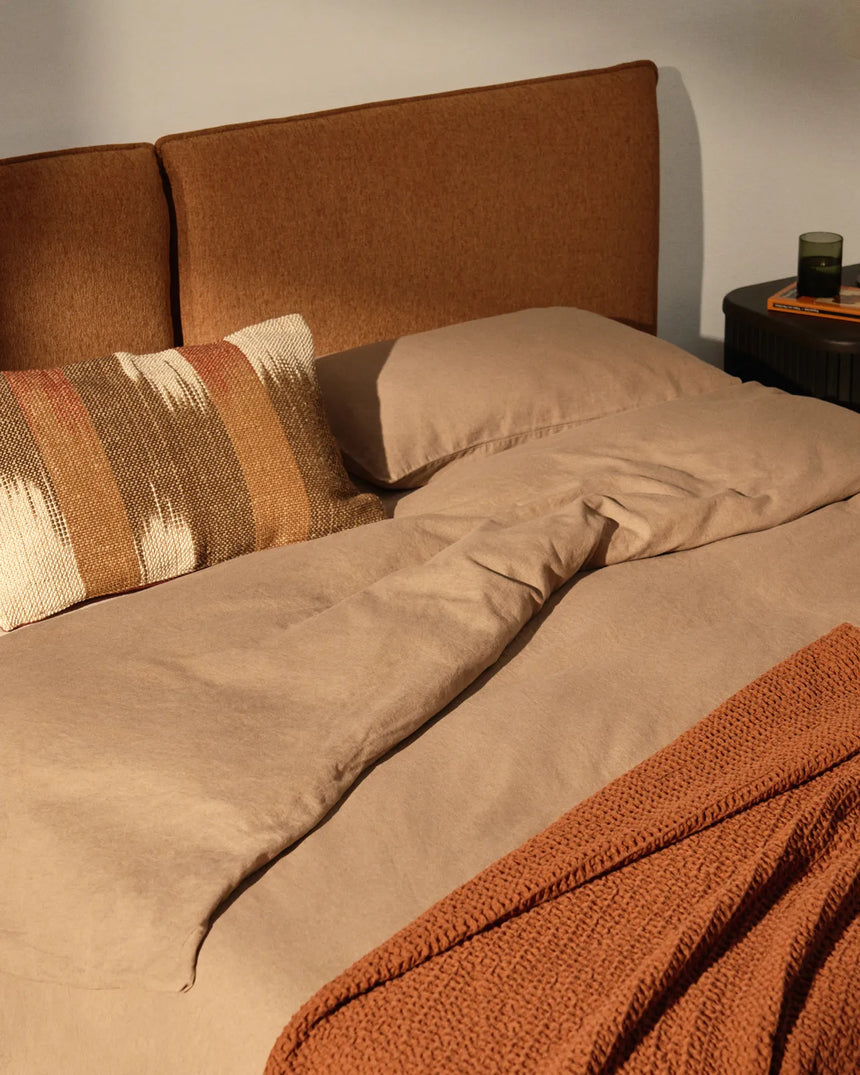 Bett Elerio mit kupferfarbener Chenille für Matratzengröße 160 x 200 cm von Kave Home – Bild 3