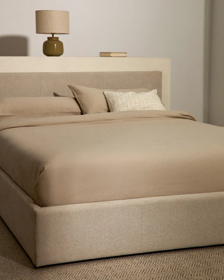 Bett Nahiri aus beigefarbener Chenille mit Klappbettkasten für eine Matratze von 150 x 200 cm von Kave Home – Bild 2