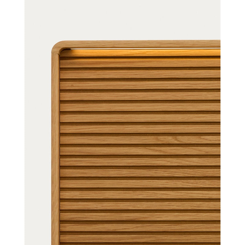 Bett Norlen aus Eichenfurnier mit naturfarbenem Finish und LED-Licht für Matratzen 180 x 200 cm FSC Mix Credit von Kave Home – Bild 13