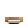 Bett Norlen mit 2 Nachttischen aus Eichenfurnier mit naturfarbenem Finish und LED-Licht für Matratzen 160 x 200 cm FSC Mix Credit von Kave Home – Bild 1