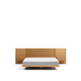 Bett Norlen mit 2 Nachttischen aus Eichenfurnier mit naturfarbenem Finish und LED-Licht für Matratzen 160 x 200 cm FSC Mix Credit von Kave Home – Bild 1