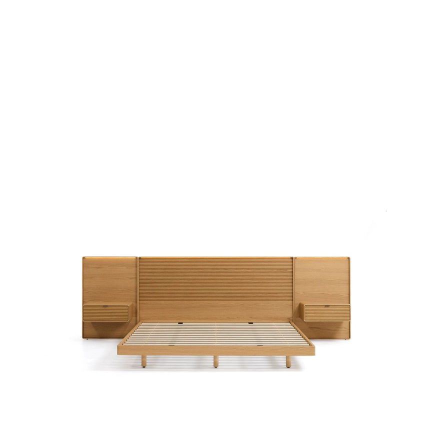 Bett Norlen mit 2 Nachttischen aus Eichenfurnier mit naturfarbenem Finish und LED-Licht für Matratzen 160 x 200 cm FSC Mix Credit von Kave Home – Bild 5