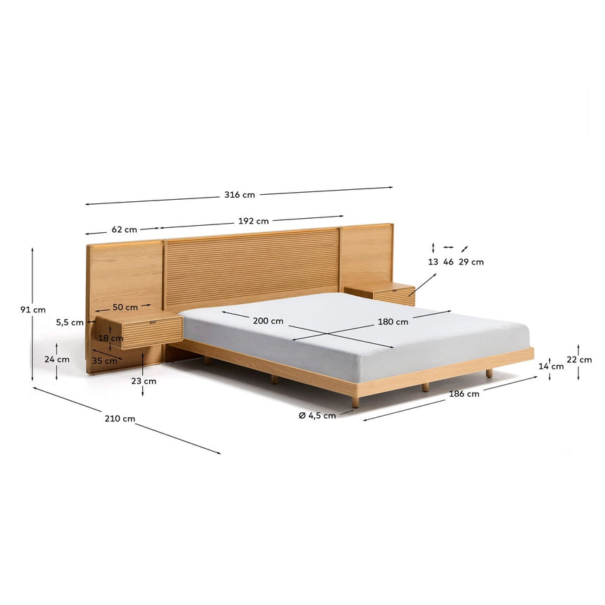 Bett Norlen mit 2 Nachttischen aus Eichenfurnier mit naturfarbenem Finish und LED-Licht für Matratzen 180 x 200 cm FSC Mix Credit von Kave Home – Bild 4