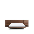 Bett Norlen mit zwei Nachttischen aus Nussbaumfurnier mit dunklem Finish und LED-Licht für Matratzen 180 x 200 cm FSC Mix Credit UK-Adapter von Kave Home – Produktbild 1