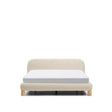 Bett Odina mit abnehmbarem Bezug aus ecrufarbenem Boucléstoff, Beine aus Eschenholz, naturfarbenes Finish, für Matratzen 180 x 200 cm von Kave Home – Bild 1