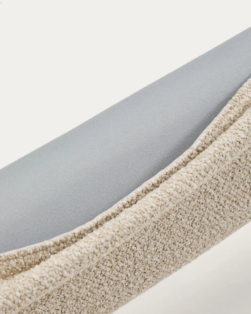Bett Odina mit abnehmbarem Bezug aus ecrufarbenem Boucléstoff sowie Beinen aus massivem Eschenholz mit Nussbaum-Finish für Matratzen 160 x 200 cm von Kave Home – Produktbild 12
