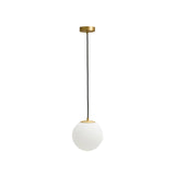 Deckenleuchte Brisia aus Metall mit gebürstetem Messing-Finish und einer mattierten Glaskugel Ø 15 cm von Kave Home – Bild 1