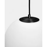 Deckenleuchte Brisia aus Metall mit schwarzem Finish und einer Glaskugel Ø30 cm von Kave Home – Bild 4