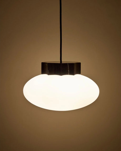 Deckenleuchte Idela aus Rauchglas und schwarzem Marmor, Ø 26 cm von Kave Home – Bild 2