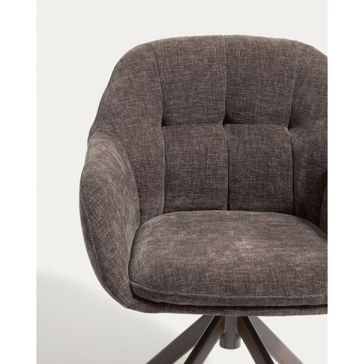 Drehstuhl Dorina aus brauner Chenille und Stahlbeinen mit braunem Finish von Kave Home – Bild 6