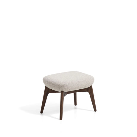 Fußablage Adiran mit dicker Chenille in Beige und Beinen aus massivem Eichenholz mit Nussbaum-Finish von Kave Home – Bild 1
