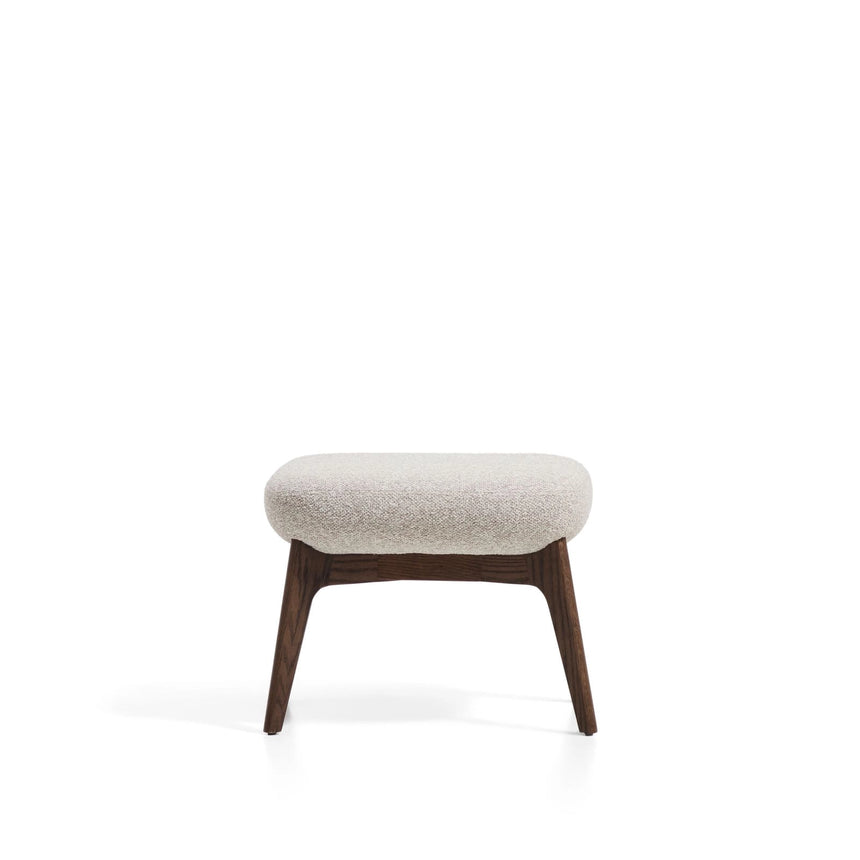 Fußablage Adiran mit dicker Chenille in Beige und Beinen aus massivem Eichenholz mit Nussbaum-Finish von Kave Home – Bild 5