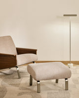 Fußablage Amsen in Beige mit Beinen aus em gebürsteten Edelstahl 68 x 55 cm von Kave Home – Produktbild 4