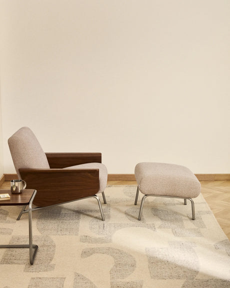 Fußablage Amsen in Hellbraun mit Beinen aus em gebürsteten Edelstahl 68 x 55 cm von Kave Home – Produktbild 5