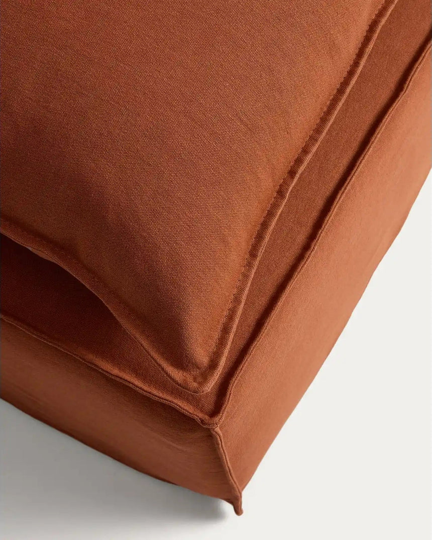 Fußablage Anarela mit abnehmbarem Bezug und Kissen aus 100 % Leinen, 80 x 80 cm, FSC Mix Credit von Kave Home – Bild 5