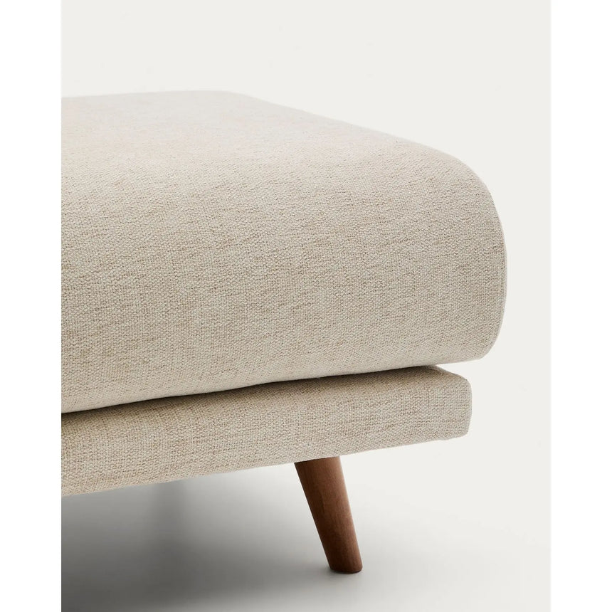 Fußablage Karin aus beiger Chenille mit Beinen aus massivem Buchenholz mit walnussfarbener Oberfläche 90 x 70 cm von Kave Home – Bild 4