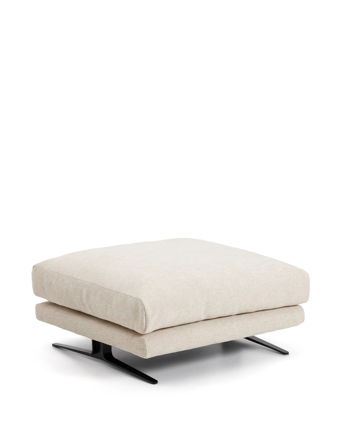 Fußablage Veliro aus beiger Chenille mit schwarzen Stahlbeinen, 85 x 90 cm, FSC Mix Credit von Kave Home – Produktbild 4