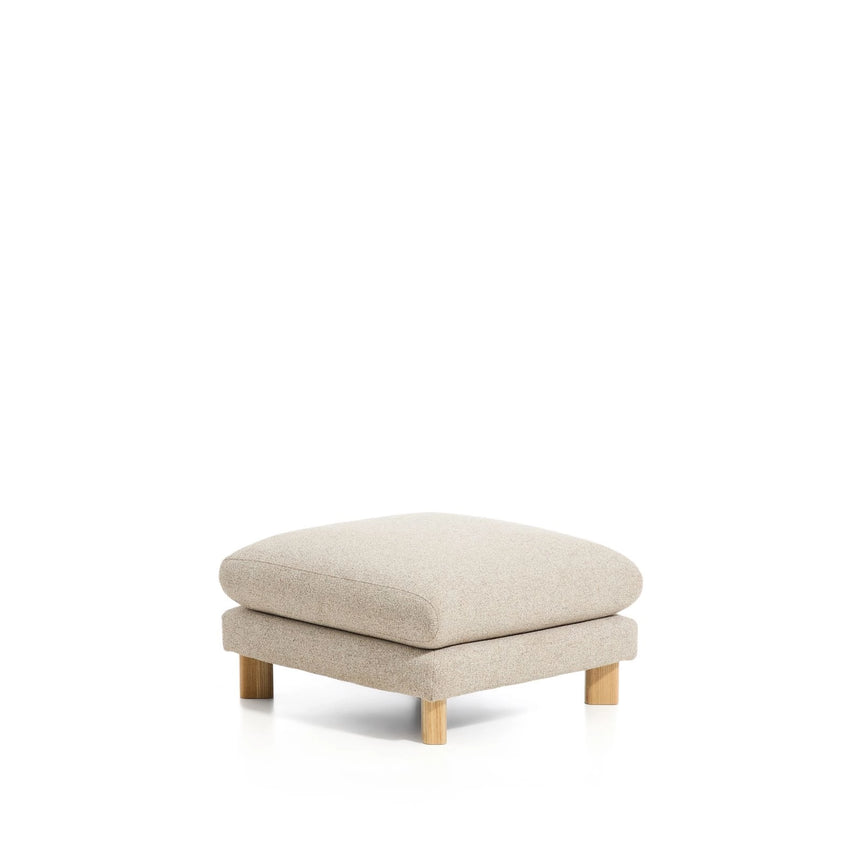 Fußablage Vera in Beige mit Beinen aus massivem Eschenholz mit natürlichem Finish, 80 x 80 cm, FSC Mix Credit von Kave Home – Bild 3