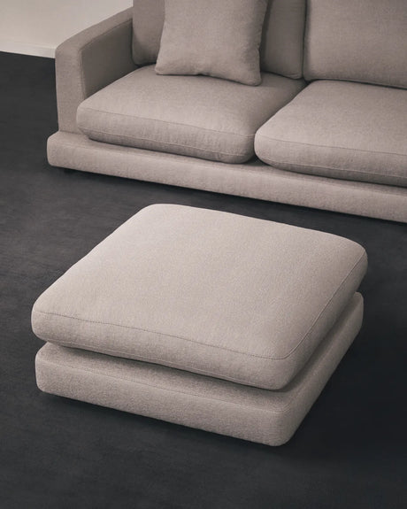 Fußhocker Gala aus grauem Micro-Bouclé FSC Mix Credit 90 x 90 cm von Kave Home – Produktbild 2