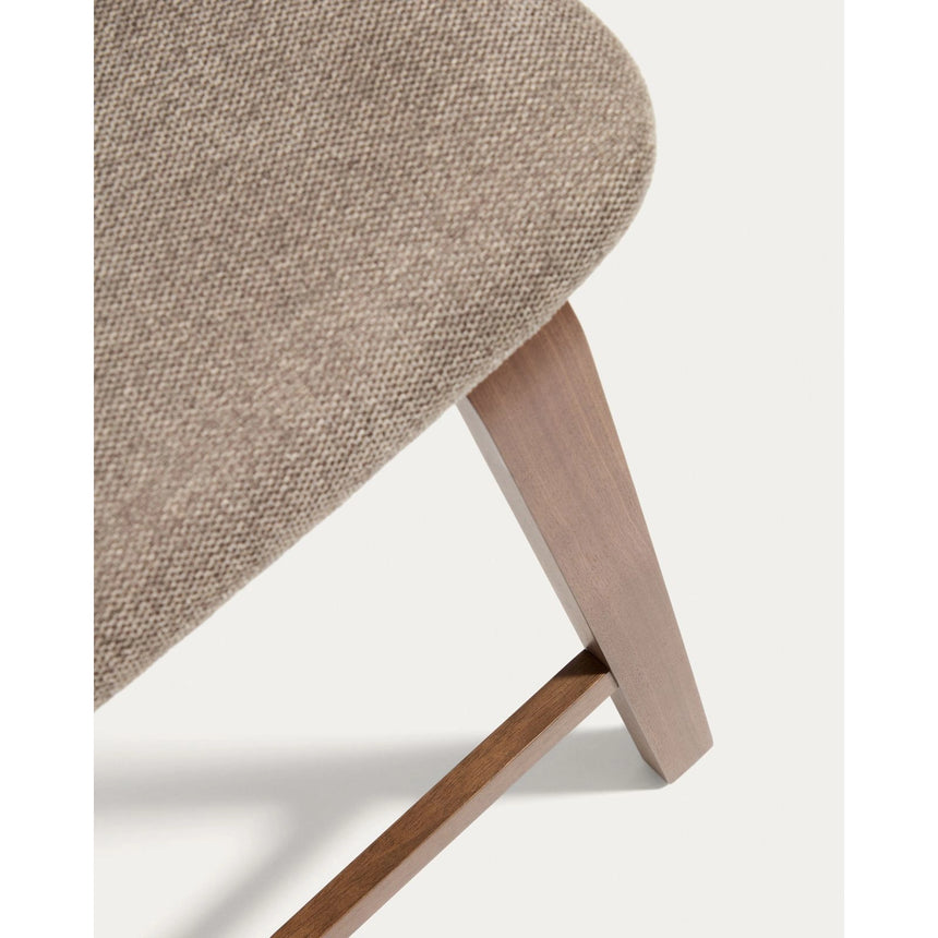 Gena-Hocker aus Nussbaumfurnier oder Eichenfurnier und Chenille 65cm von Kave Home – Bild 8
