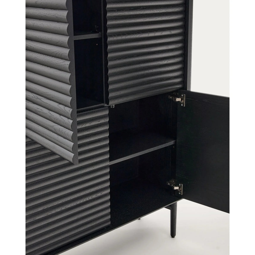 Highboard Lenon 4 Türen Massivholz und Eichenfurnier schwarz 104,5x144 cm FSC Mix Kredit von Kave Home – Bild 10