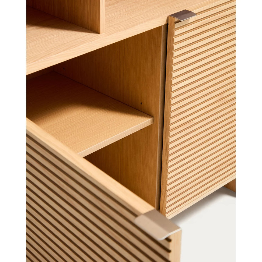 Highboard Norlen mit 4 Türen in Eichenfurnier mit naturfarbenem Finish FSC Mix Credit 100 x 163 cm von Kave Home – Bild 7