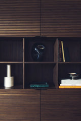 Highboard Norlen mit 4 Türen in Nussbaumfurnier FSC Mix Credit 100 x 163 cm von Kave Home – Produktbild 4