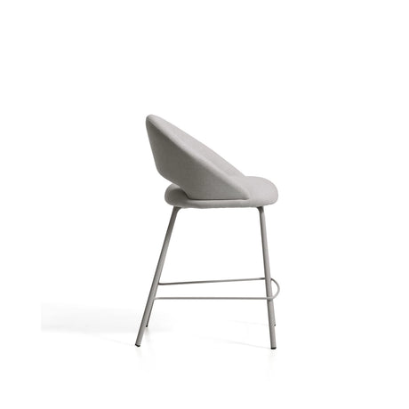 Hocker Bonali mit grauer Chenille und Beinen aus grauem Metall, FSC Mix Credit, 65 cm von Kave Home – Bild 4