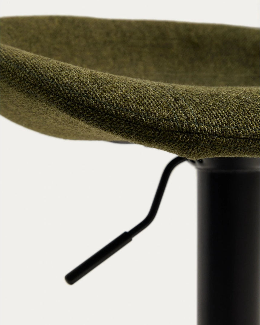 Hocker Danua mit grüner Chenille und mattschwarzem Stahl, 68–89 cm, FSC 100 % von Kave Home – Bild 7