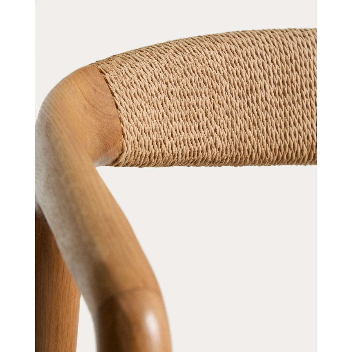 Hocker Derile aus massivem Eichenholz mit Finish in natürlichem Farbton und beigem Papierseil FSC 100% 65 cm von Kave Home – Bild 10