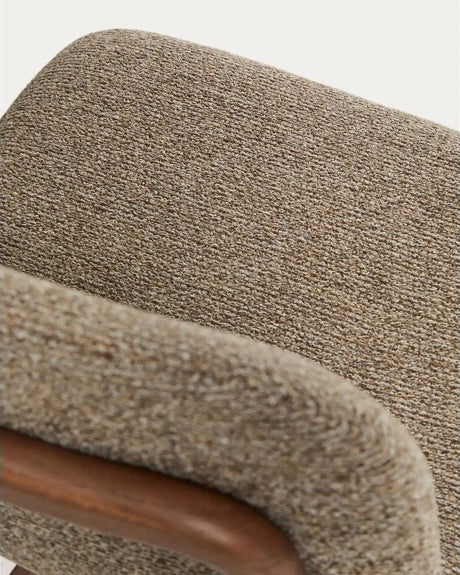 Hocker Elnor aus brauner Chenille und Beinen aus massivem Eichenholz mit Nussbaum-Finish 65 cm von Kave Home – Bild 11
