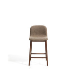 Hocker Elnor aus brauner Chenille und Beinen aus massivem Eichenholz mit Nussbaum-Finish 65 cm von Kave Home – Bild 3