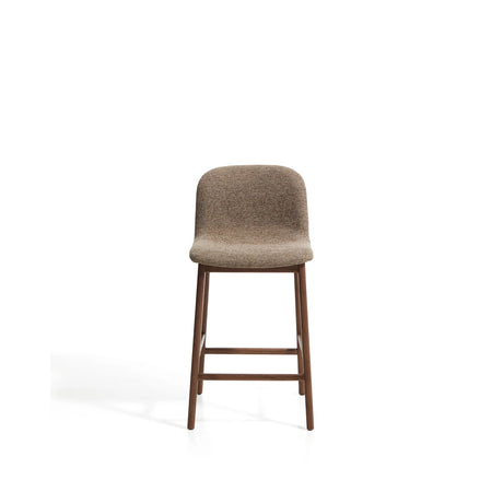 Hocker Elnor aus brauner Chenille und Beinen aus massivem Eichenholz mit Nussbaum-Finish 65 cm von Kave Home – Bild 3