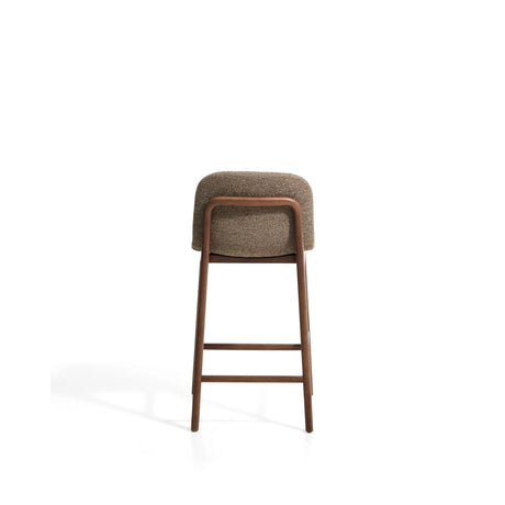Hocker Elnor aus brauner Chenille und Beinen aus massivem Eichenholz mit Nussbaum-Finish 65 cm von Kave Home – Bild 6