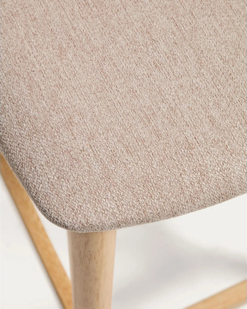 Hocker Evera aus Eichenfurnier mit naturfarbenem Finish und beiger Chenille, 65 cm von Kave Home – Bild 7