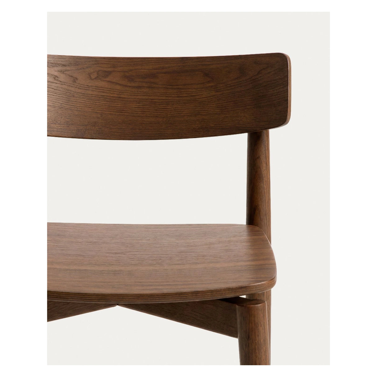 Hocker Evera mit Rückenlehne aus Eichenfurnier mit Nussbaumfinish oder Naturfarben, 65 cm von Kave Home – Bild 7