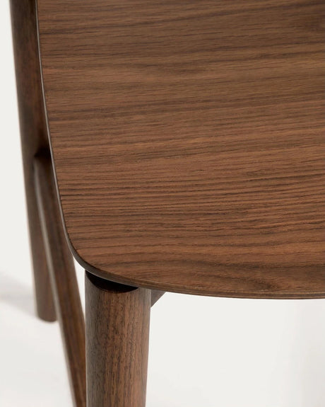 Hocker Evera mit Rückenlehne aus Eichenfurnier mit Nussbaumfinish oder Naturfarben, 65 cm von Kave Home – Bild 8