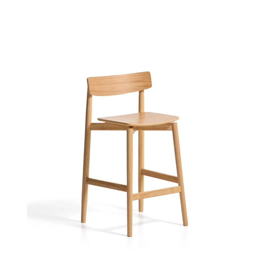 Hocker Evera mit Rückenlehne aus Eichenfurnier mit naturfarbenem Finish, 65 cm  von Kave Home – Bild 1