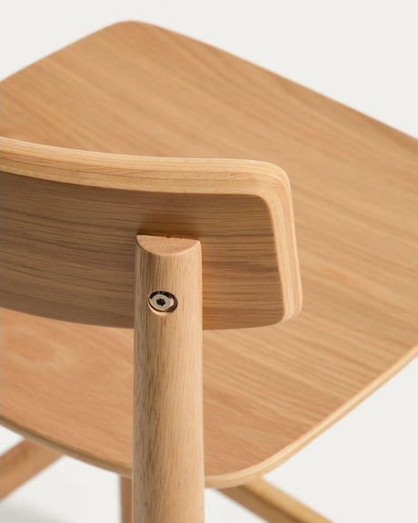 Hocker Evera mit Rückenlehne aus Eichenfurnier mit naturfarbenem Finish, 65 cm  von Kave Home – Bild 9