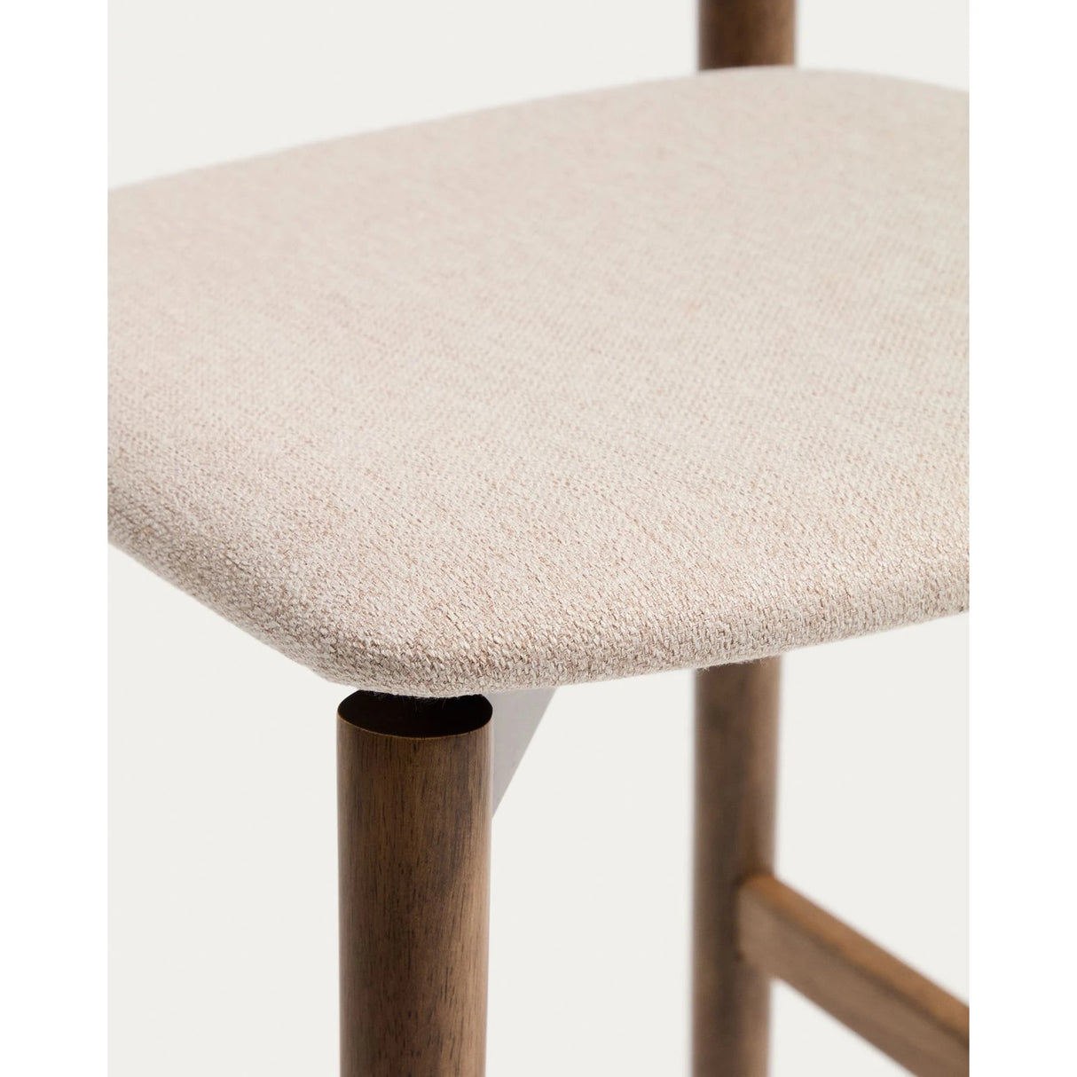 Hocker Evera mit Rückenlehne aus Eichenfurnier mit verschiedenen Finishes und Chenille, 65 cm von Kave Home – Bild 7