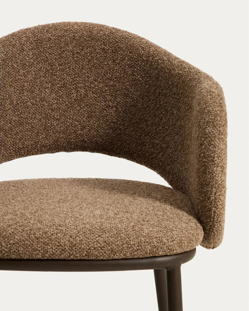Hocker Maina aus dicker Chenille und Stahlbeinen mit Beschichtung FSC Mix Credit 65 cm von Kave Home – Bild 7