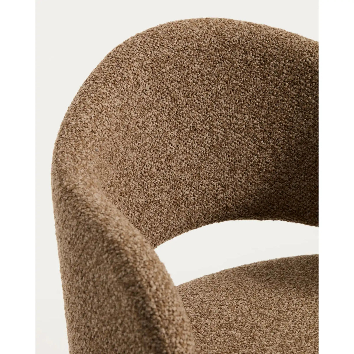 Hocker Maina aus dicker Chenille und Stahlbeinen mit Beschichtung FSC Mix Credit 65 cm von Kave Home – Bild 9