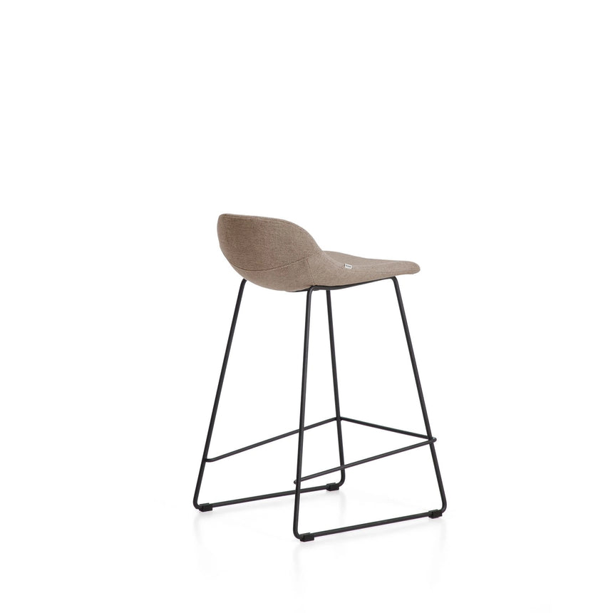 Hocker Zahara mit Chenille und Stahlbeinen mit schwarzem Finish, 65 cm, FSC 100 % von Kave Home – Bild 4