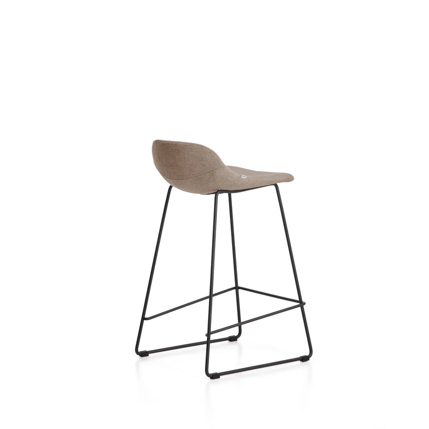 Hocker Zahara mit Chenille und Stahlbeinen mit schwarzem Finish, 76 cm, FSC 100 % von Kave Home – Bild 4